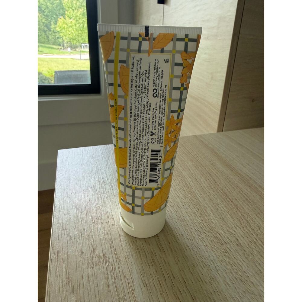 $24 New Beekman 1802 Honey & Orange Blossom Goat Milk Hand Cream 3.4oz Sealed - Picture 3 of 7